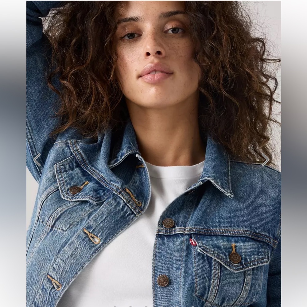 Levis womens Original Trucker Medium
Wash denim Jean jacket sz M preloved - Picture 9 of 12